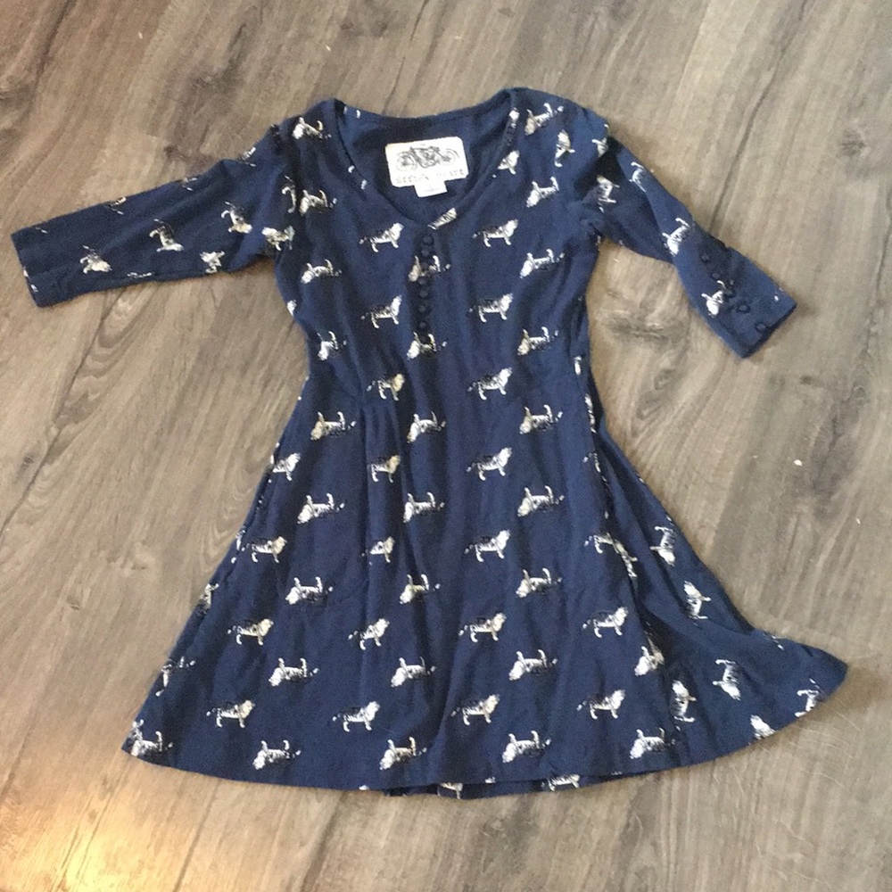 Effies heart ❤️ dress size small 🐅